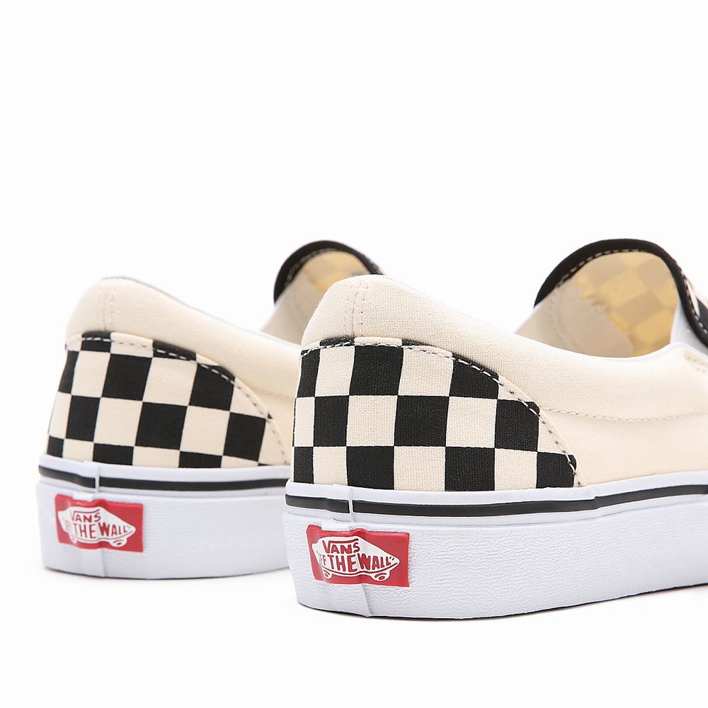 Men's Vans Checkerboard Classic Slip On Shoes Black / White | USA21783