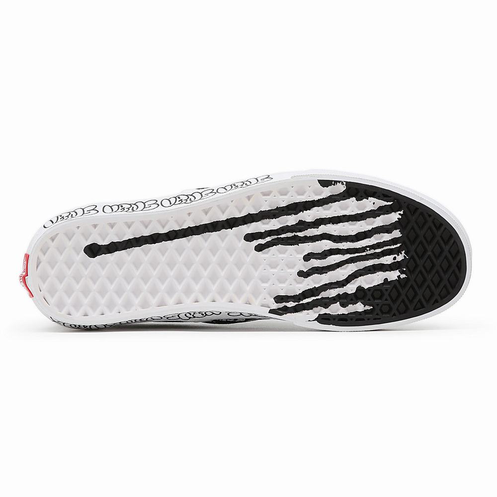 Men's Vans Classic Slip On Shoes Black / White | USA59476