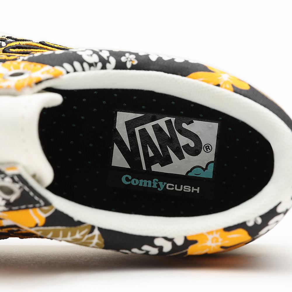 Men's Vans Flame Embroidery ComfyCush Old Skool Sneakers Black / Yellow | USA29130