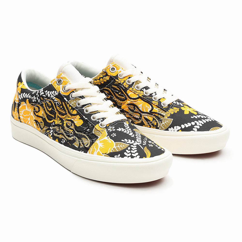 Men\'s Vans Flame Embroidery ComfyCush Old Skool Sneakers Black / Yellow | USA29130