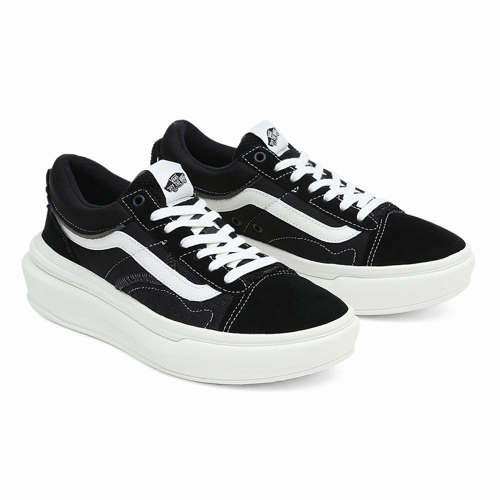 Men\'s Vans Old Skool Overt Plus CC Sneakers Black | USA92186