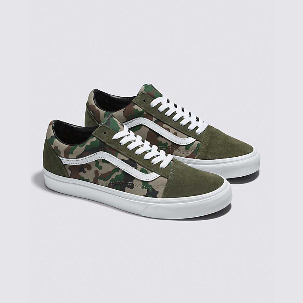 Men's Vans Old Skool Sneakers Camo Olive / White | USA73901