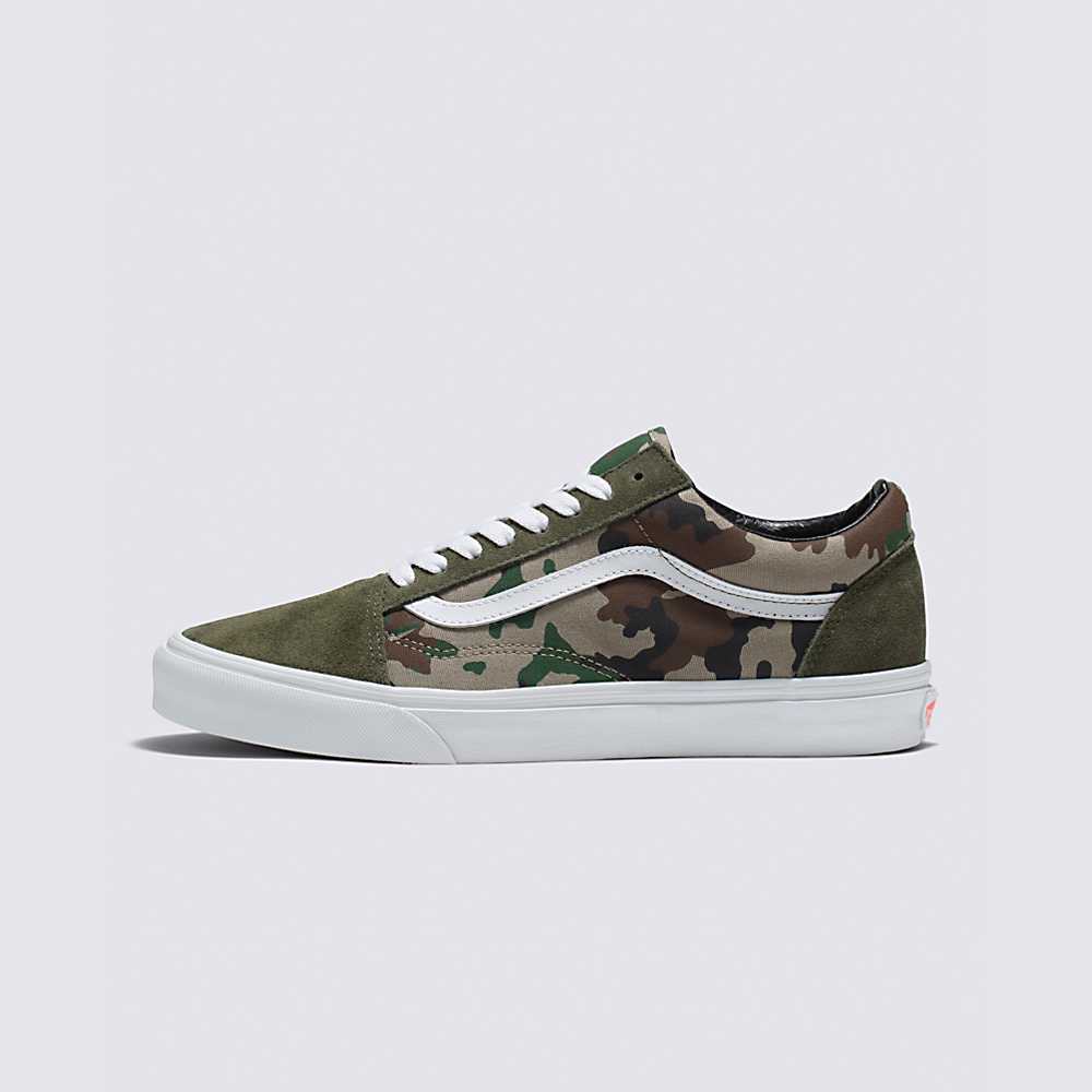 Men\'s Vans Old Skool Sneakers Camo Olive / White | USA73901