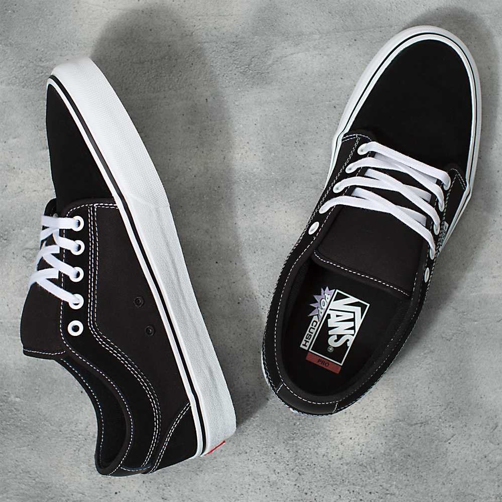 Men's Vans Skate Chukka Skate Shoes Black / White | USA73205