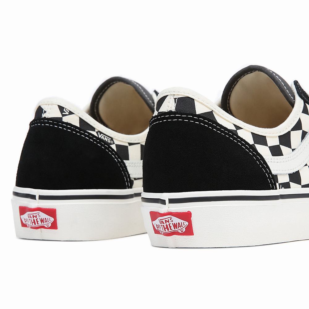 Men's Vans Style 136 Decon VR3 SF Sneakers Black / White | USA36741