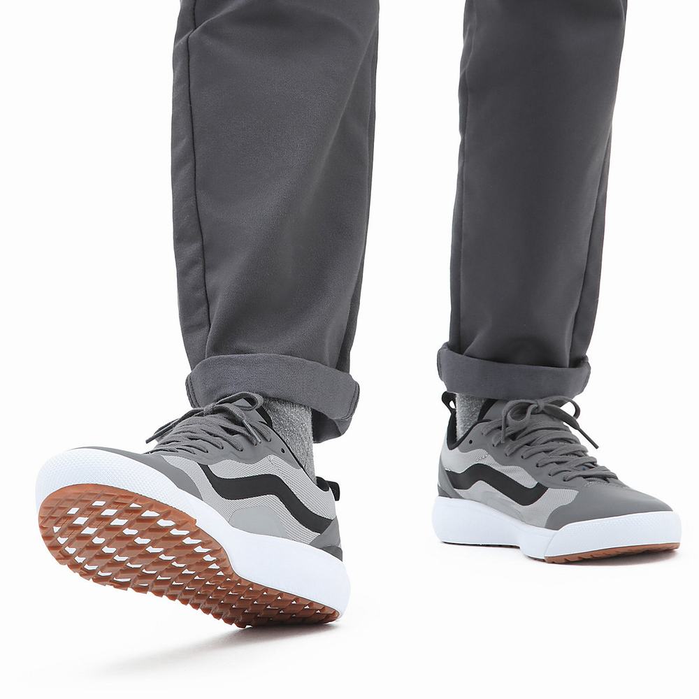 Men's Vans UltraRange Exo Sneakers Grey | USA80542