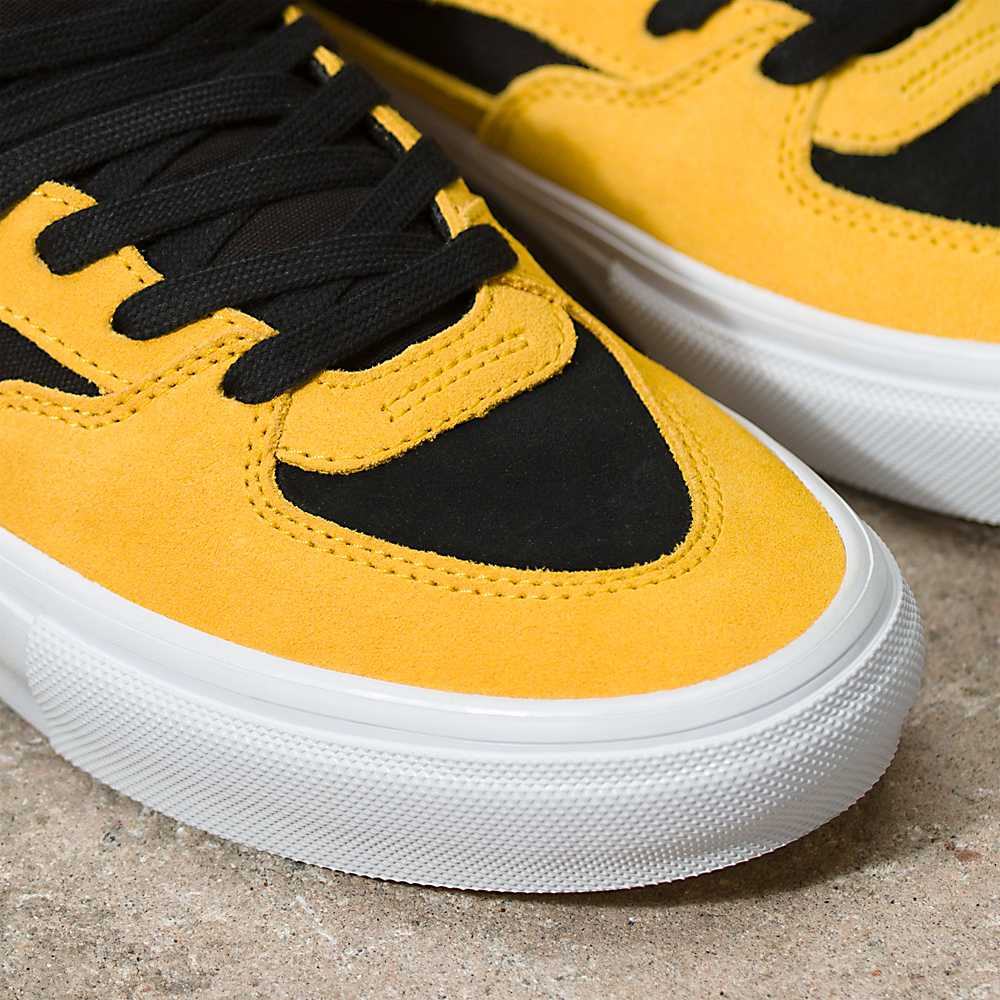 Men's Vans X Bruce Lee Skate Half Cab Skate Shoes Black / Yellow | USA60732