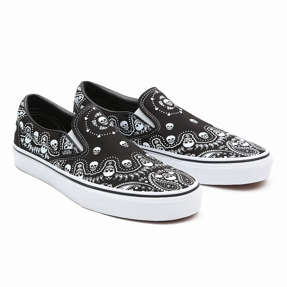 Women\'s Vans Bandana Classic Slip On Shoes Black | USA06374