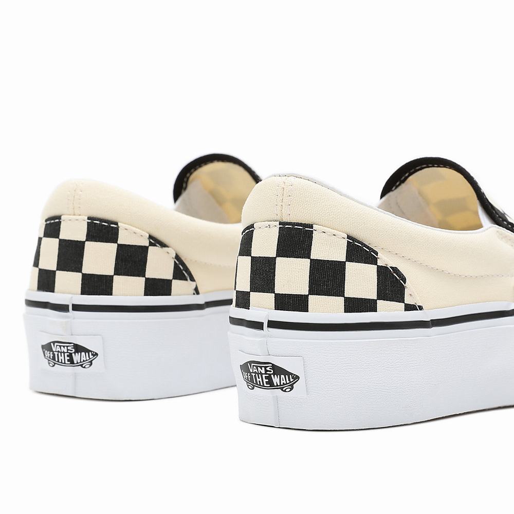 Women's Vans Checkerboard Classic Slip-On Platform Slip On Shoes Black / White | USA70612