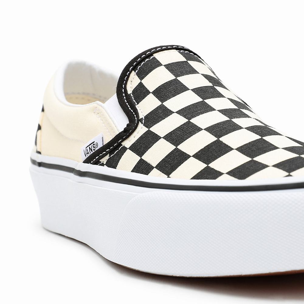 Women's Vans Checkerboard Classic Slip-On Platform Slip On Shoes Black / White | USA70612