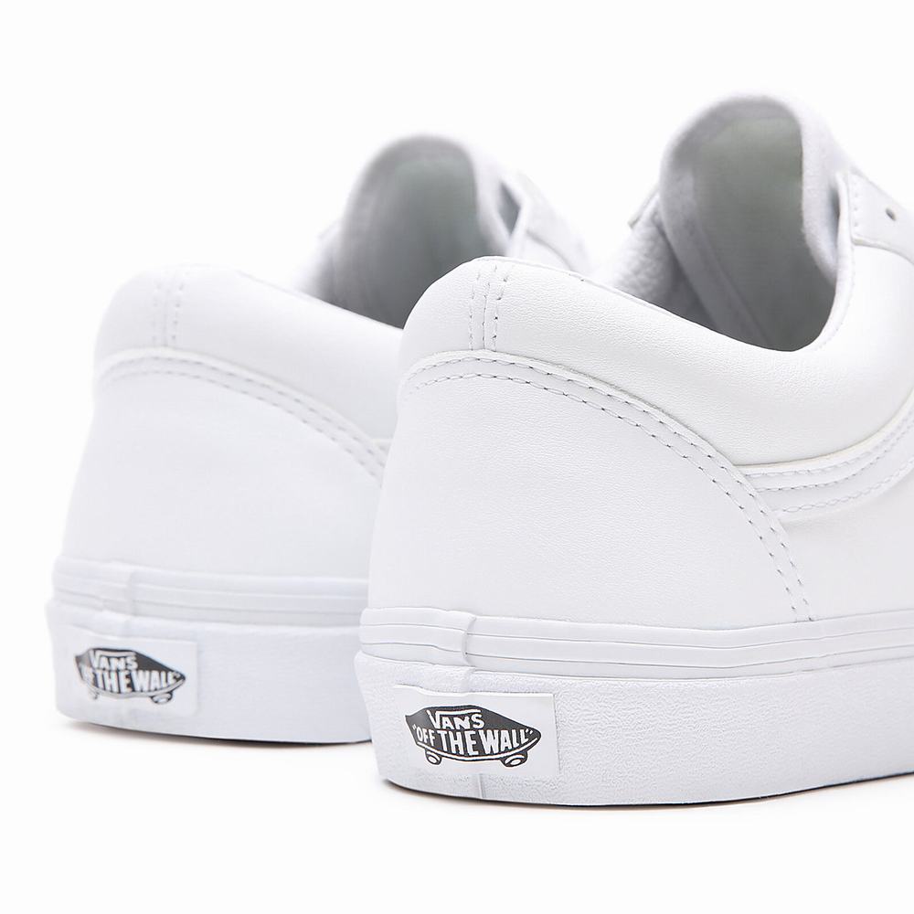 Women's Vans Classic Tumble Old Skool Sneakers White | USA15286