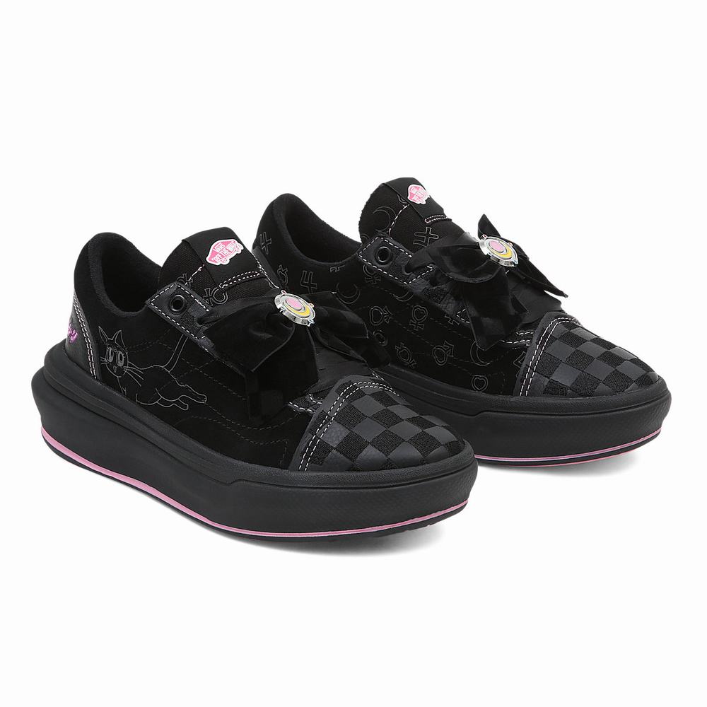 Women\'s Vans X Pretty Guardian Sailor Moon Old Skool Overt CC Sneakers Black | USA23985