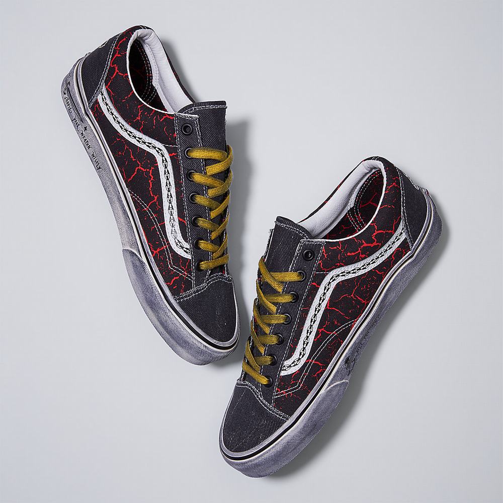 Women's Vans X Stranger Things Style 36 Low Top Shoes Black / Red | USA70953