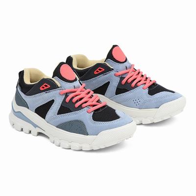 Women's Vans AMZN Trailhead Sneakers White | USA78536